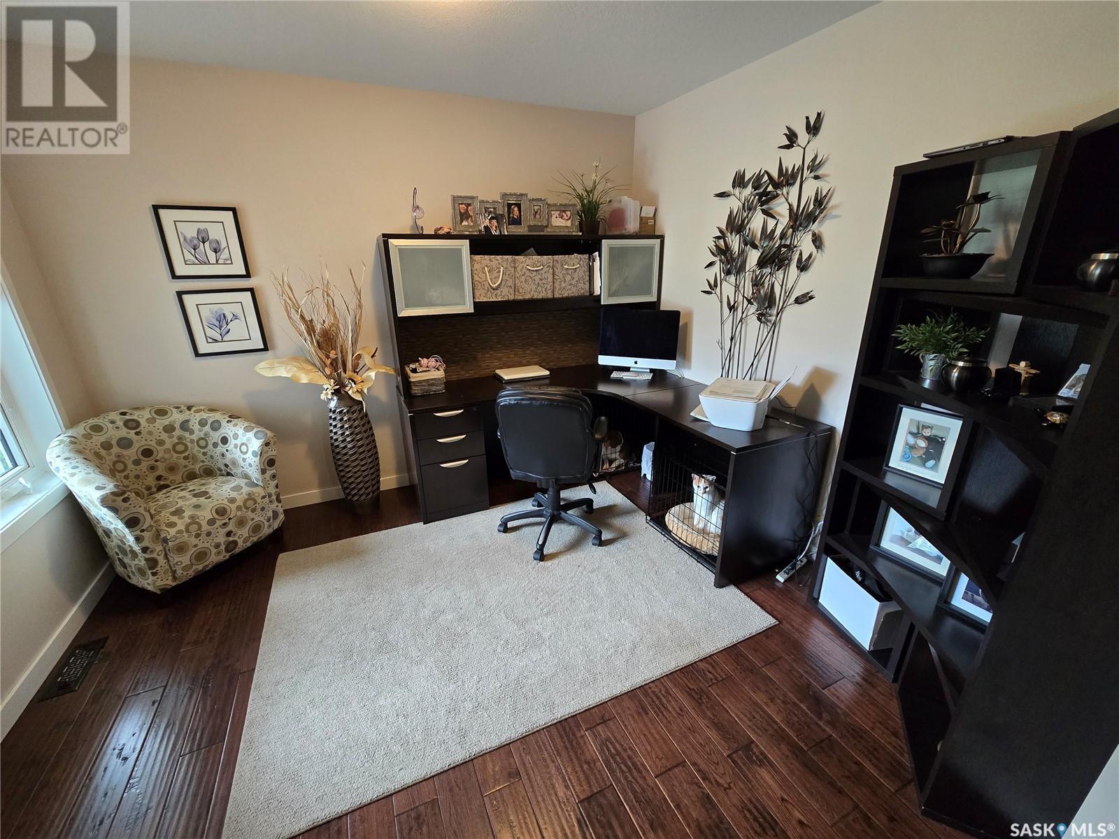 721 Barber Crescent, Weyburn, Saskatchewan  S4H 0B9 - Photo 5 - SK006639