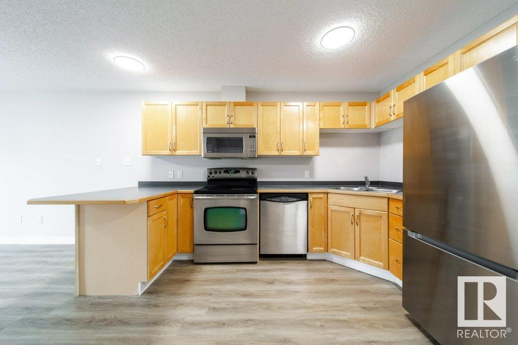 Property at #117 2305 35A AV NW image 3
