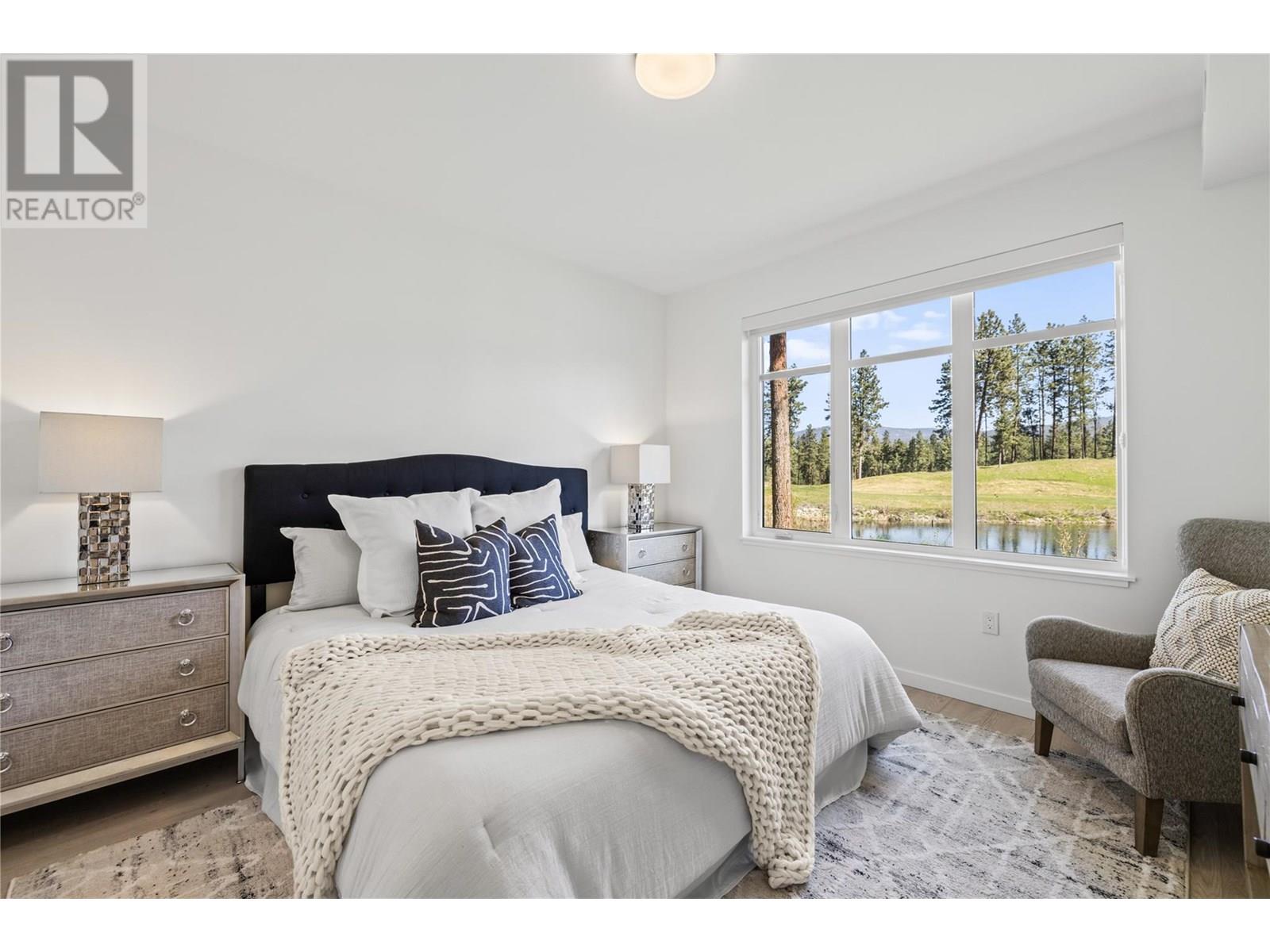 1979 Country Club Drive Unit# 10, Kelowna, British Columbia  V1X 0H6 - Photo 18 - 10347808