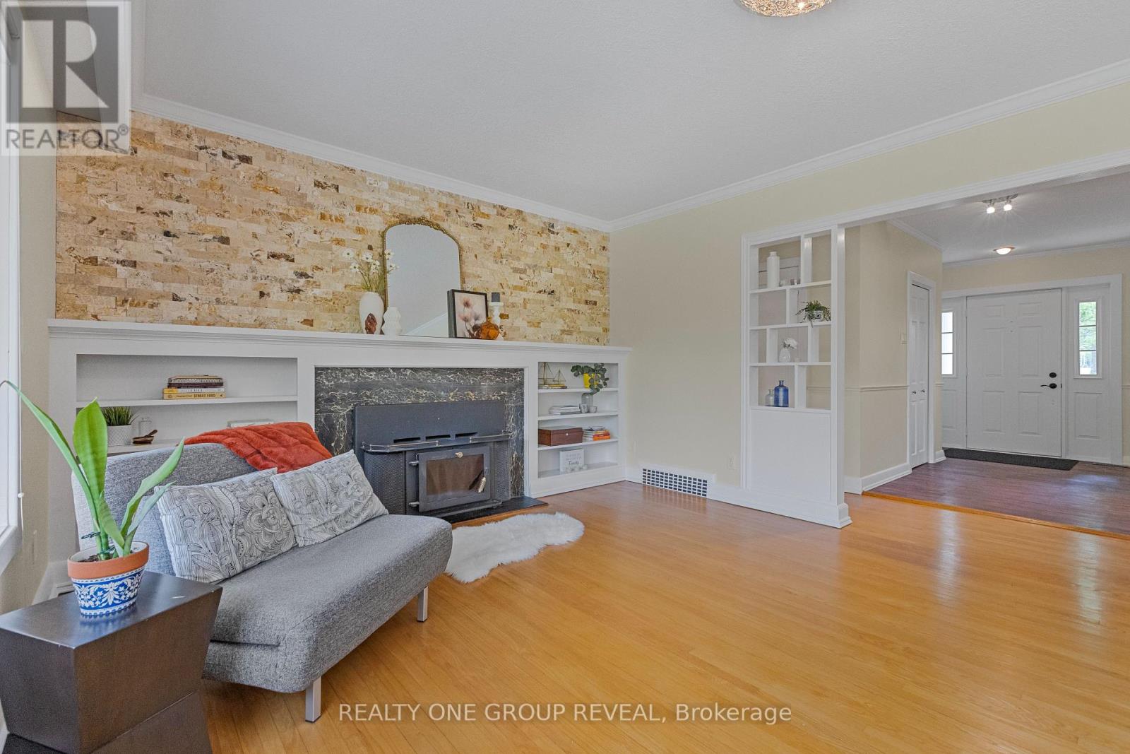 120 Riverbank Drive, Cambridge, Ontario  N3H 4R6 - Photo 9 - X12196758