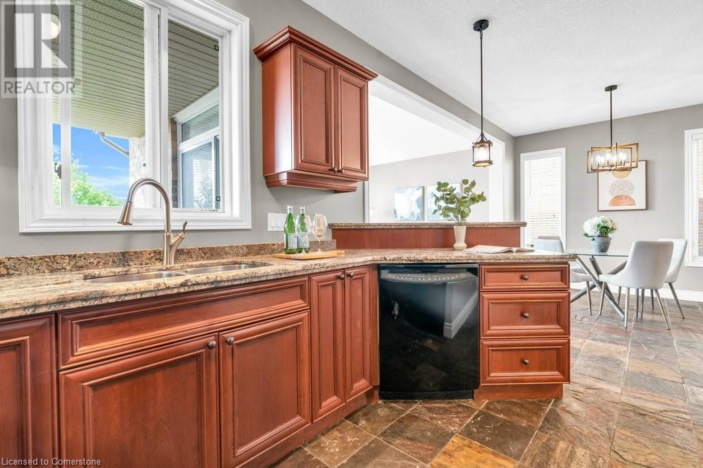 417 Westcroft Drive, Waterloo, Ontario  N2T 2Z9 - Photo 12 - 40737771