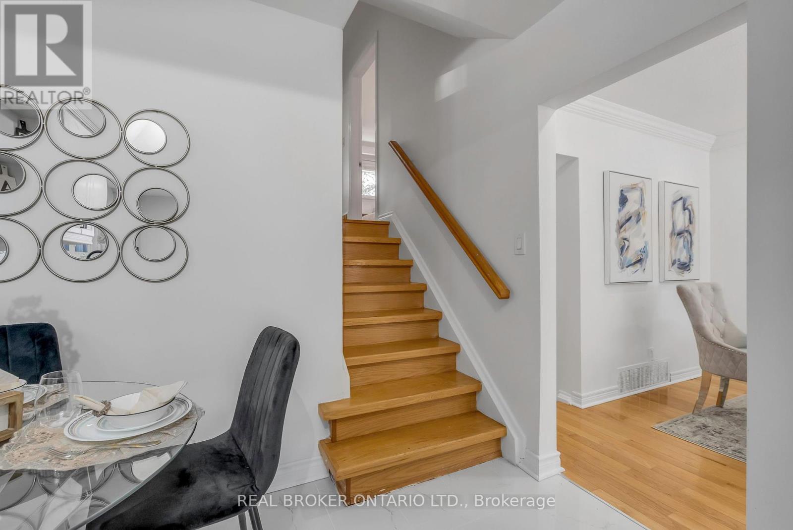 3465 Orion Crescent, Mississauga, Ontario  L5C 2H7 - Photo 19 - W12148840