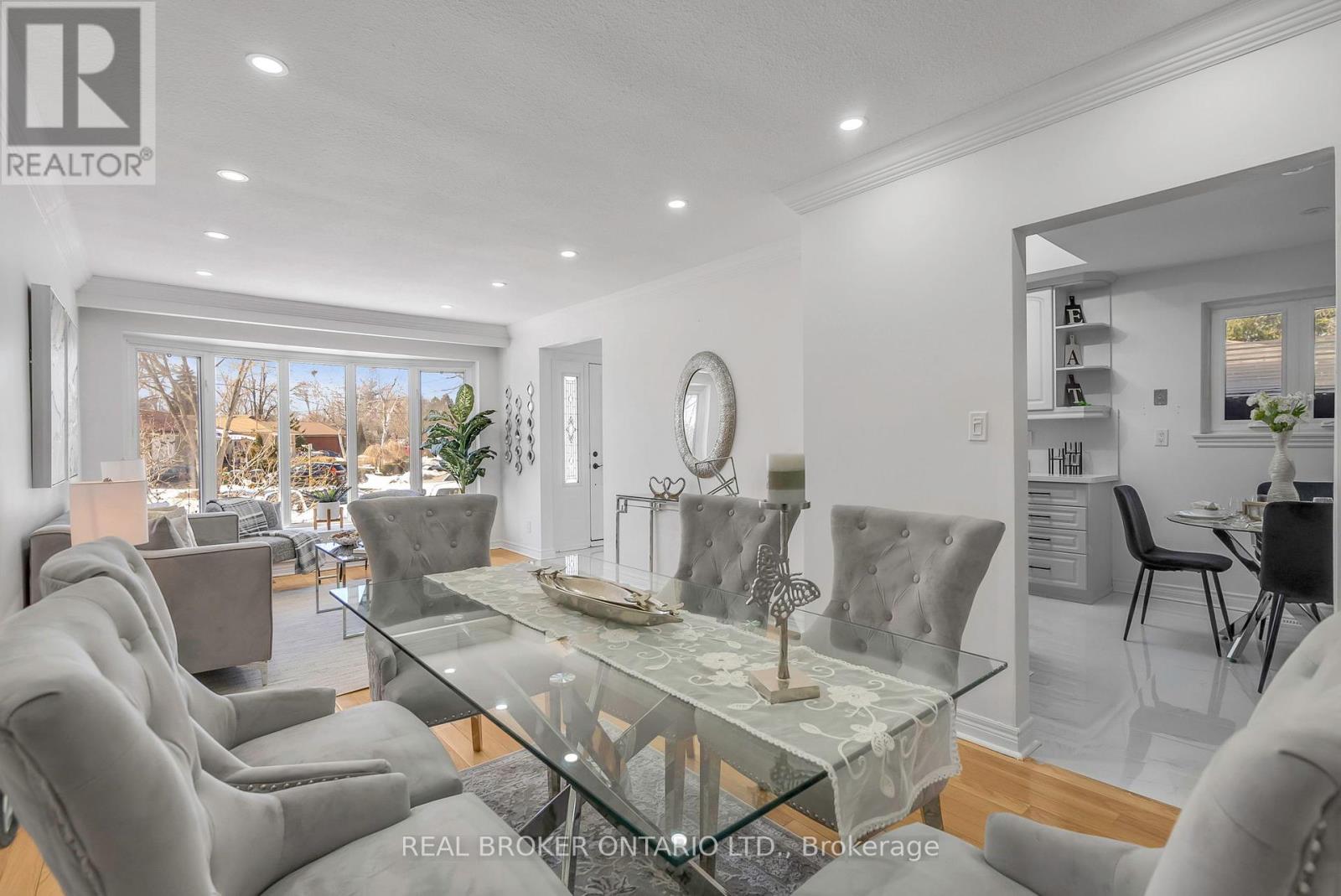 3465 Orion Crescent, Mississauga, Ontario  L5C 2H7 - Photo 10 - W12148840