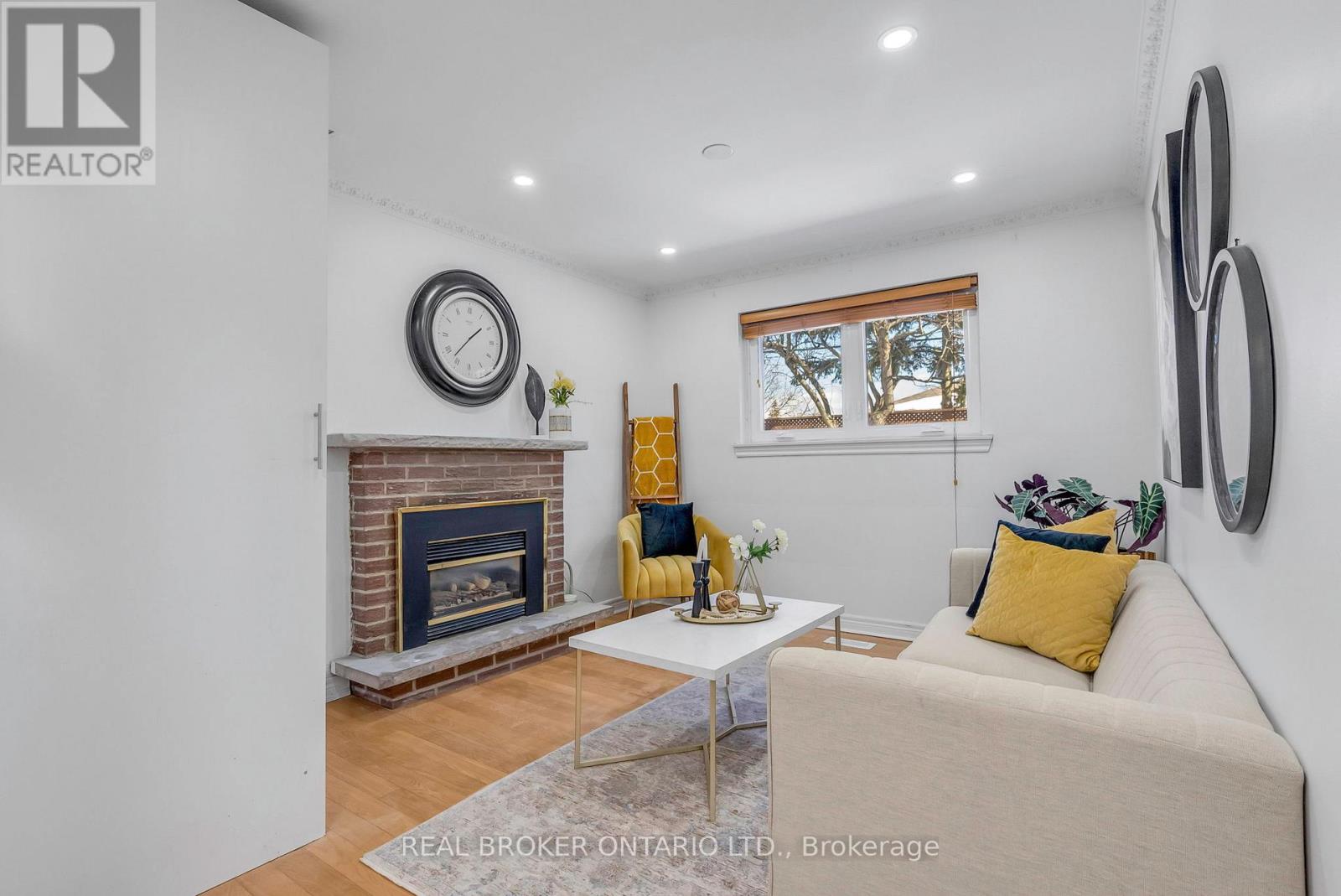 3465 Orion Crescent, Mississauga, Ontario  L5C 2H7 - Photo 22 - W12148840
