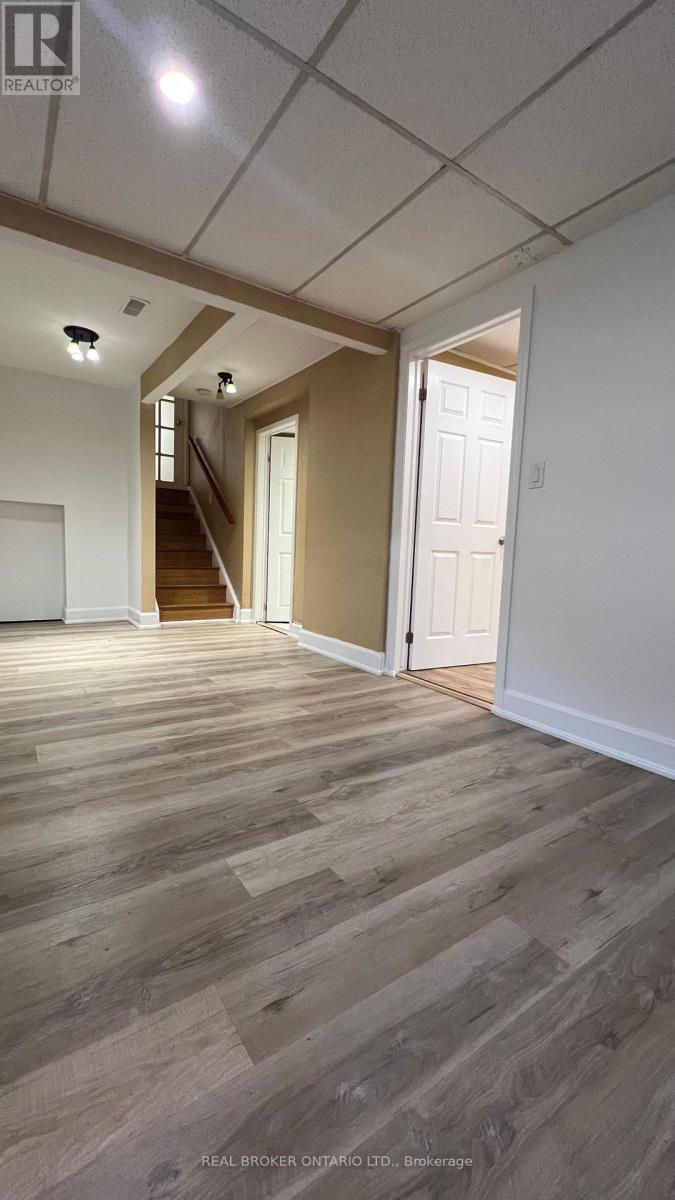 3465 Orion Crescent, Mississauga, Ontario  L5C 2H7 - Photo 43 - W12148840