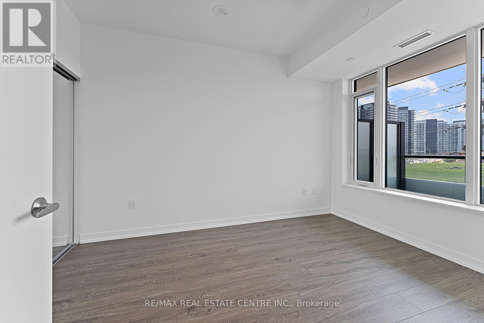 501 - 2485 Eglinton Avenue W, Mississauga, Ontario  L5M 2V8 - Photo 20 - W12194111