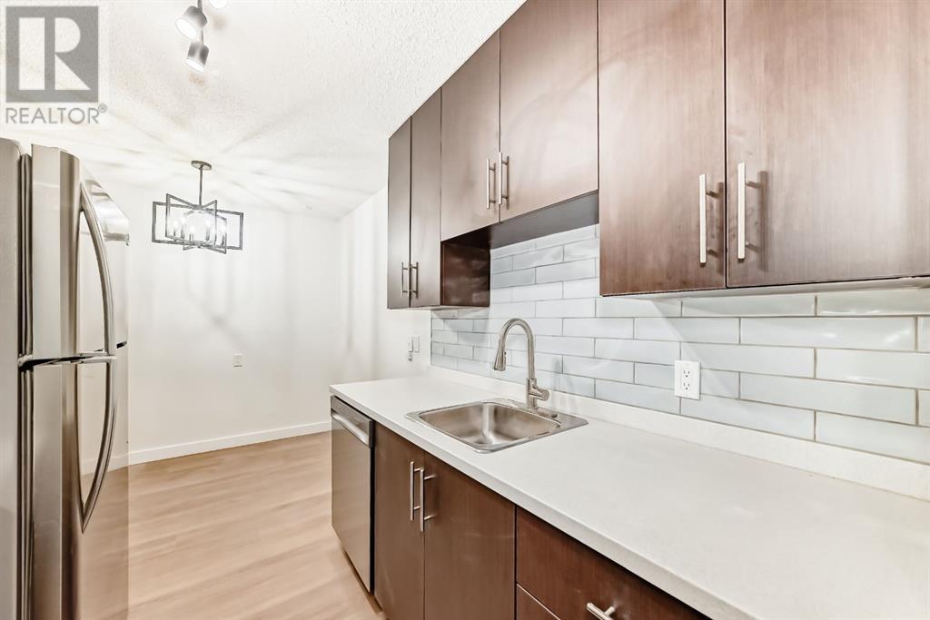 Property at 2204, 4001B 49 Street NW image 2