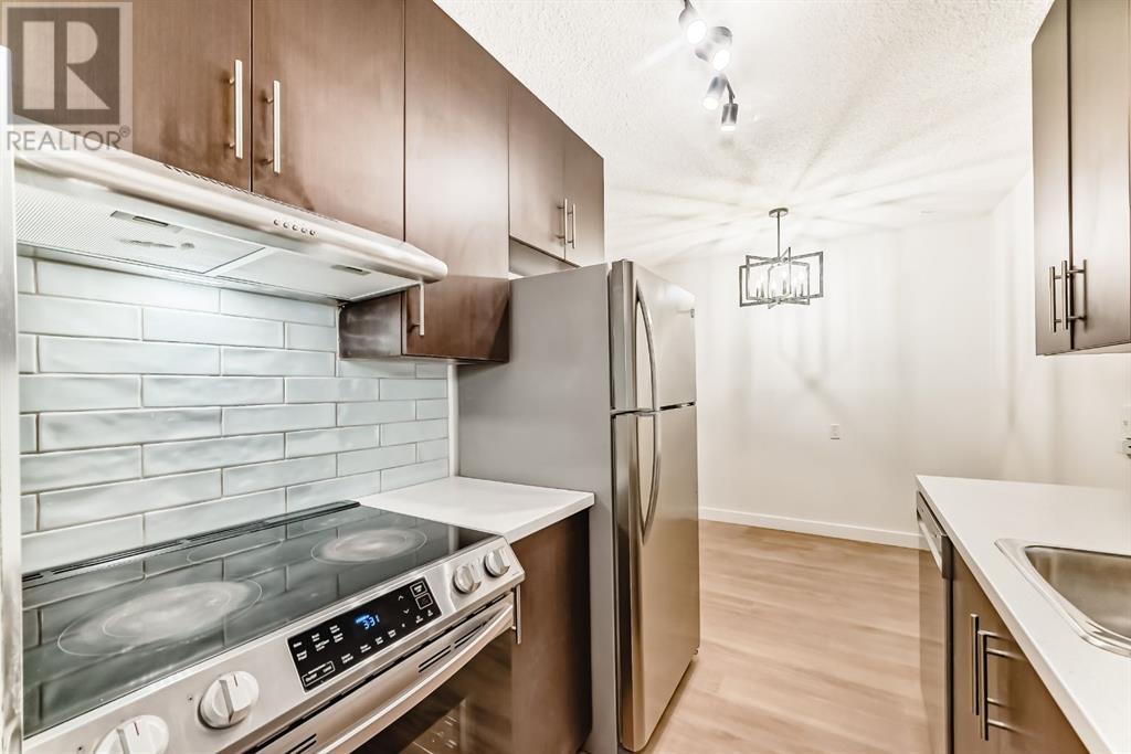 Property at 2204, 4001B 49 Street NW image 3