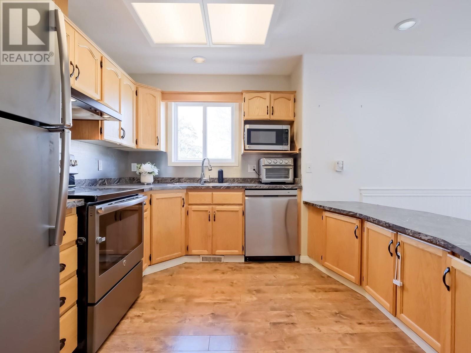Property at 1414 GOVERNMENT Street Unit# 102 image 2