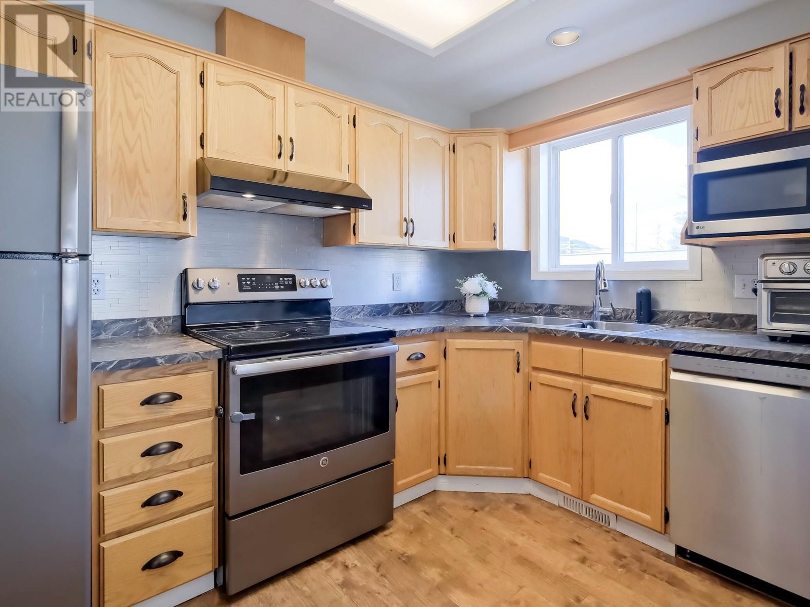 Property at 1414 GOVERNMENT Street Unit# 102 image 3