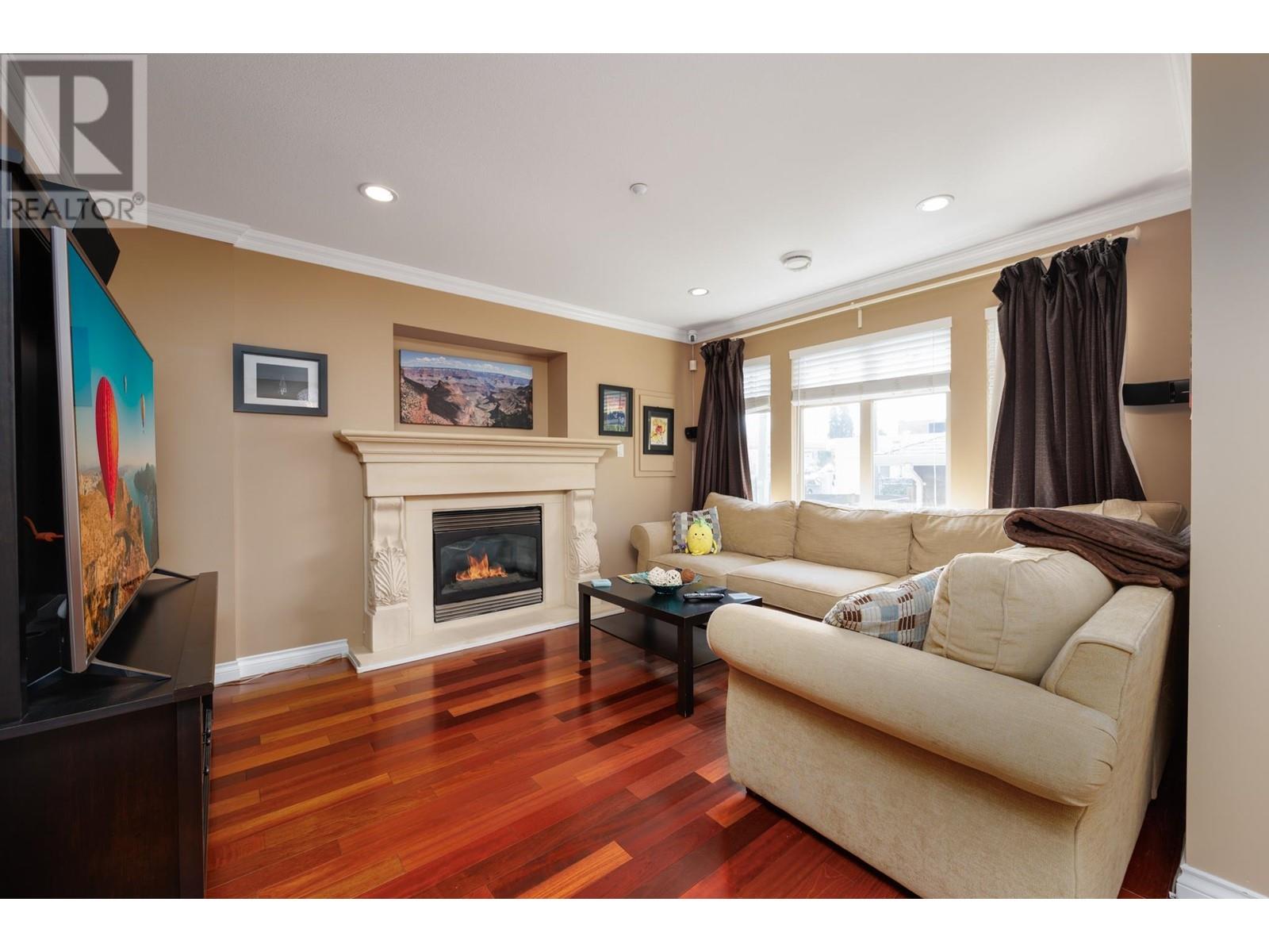1254 E 11th Avenue, Vancouver, British Columbia  V5T 2G3 - Photo 2 - R3011489