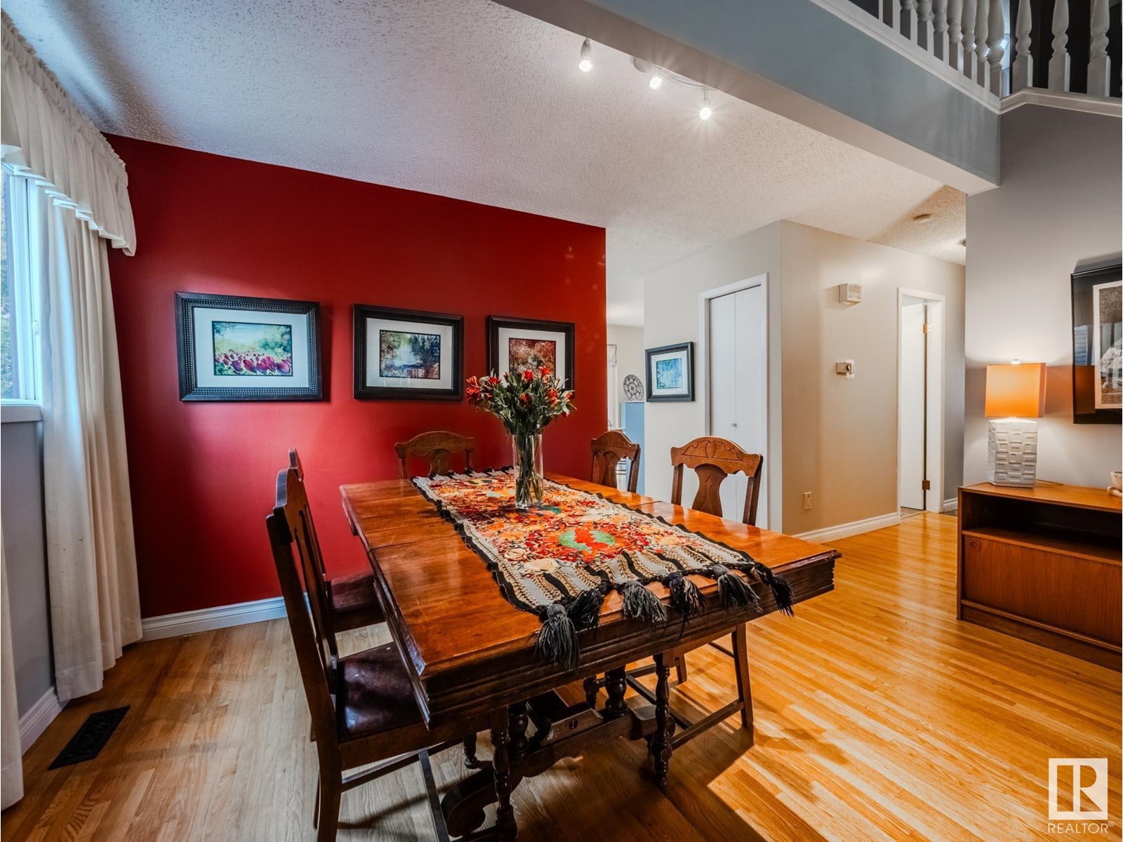 Property at 14721 45 AV NW image 2