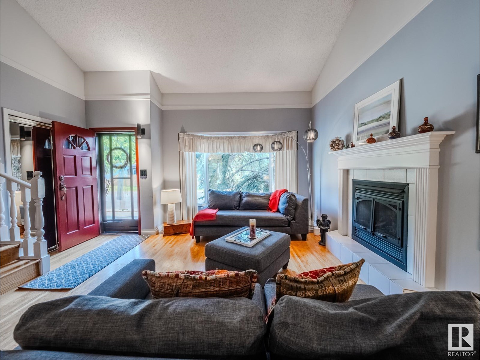 Property at 14721 45 AV NW image 1