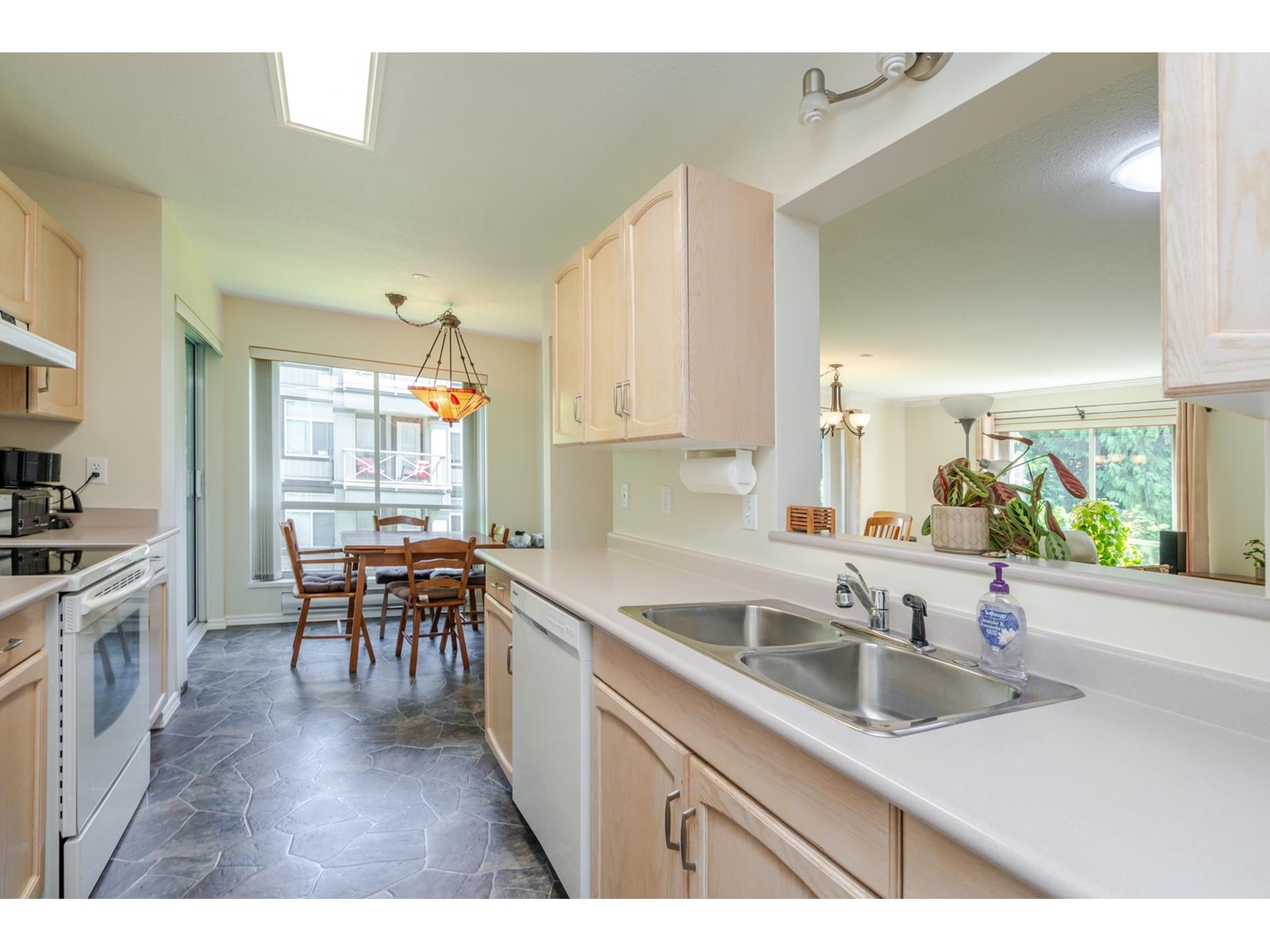 314 33280 E Bourquin Crescent, Abbotsford, British Columbia  V2S 7K2 - Photo 16 - R3010930