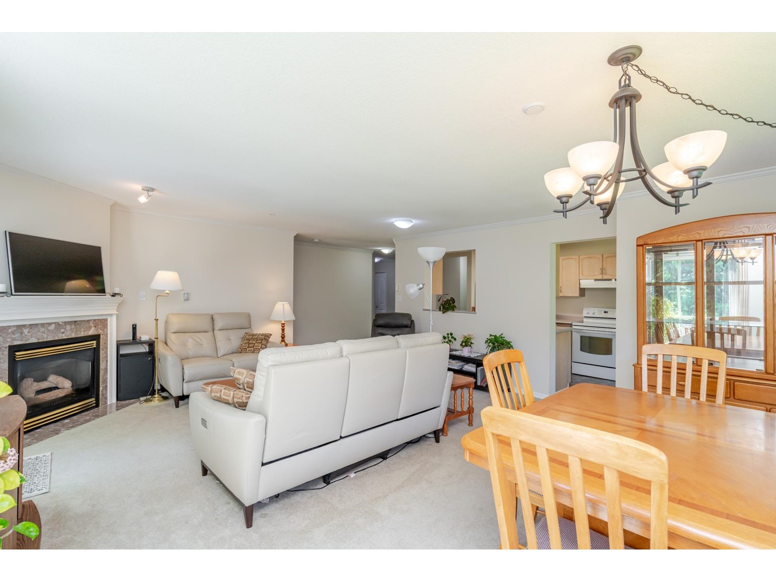 314 33280 E Bourquin Crescent, Abbotsford, British Columbia  V2S 7K2 - Photo 9 - R3010930