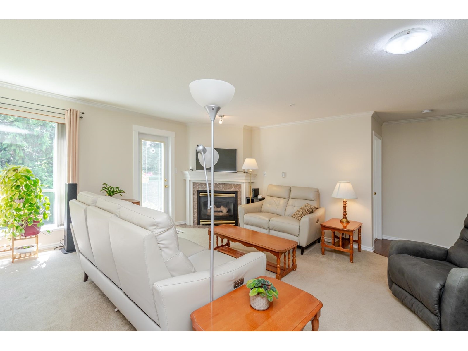 314 33280 E Bourquin Crescent, Abbotsford, British Columbia  V2S 7K2 - Photo 6 - R3010930