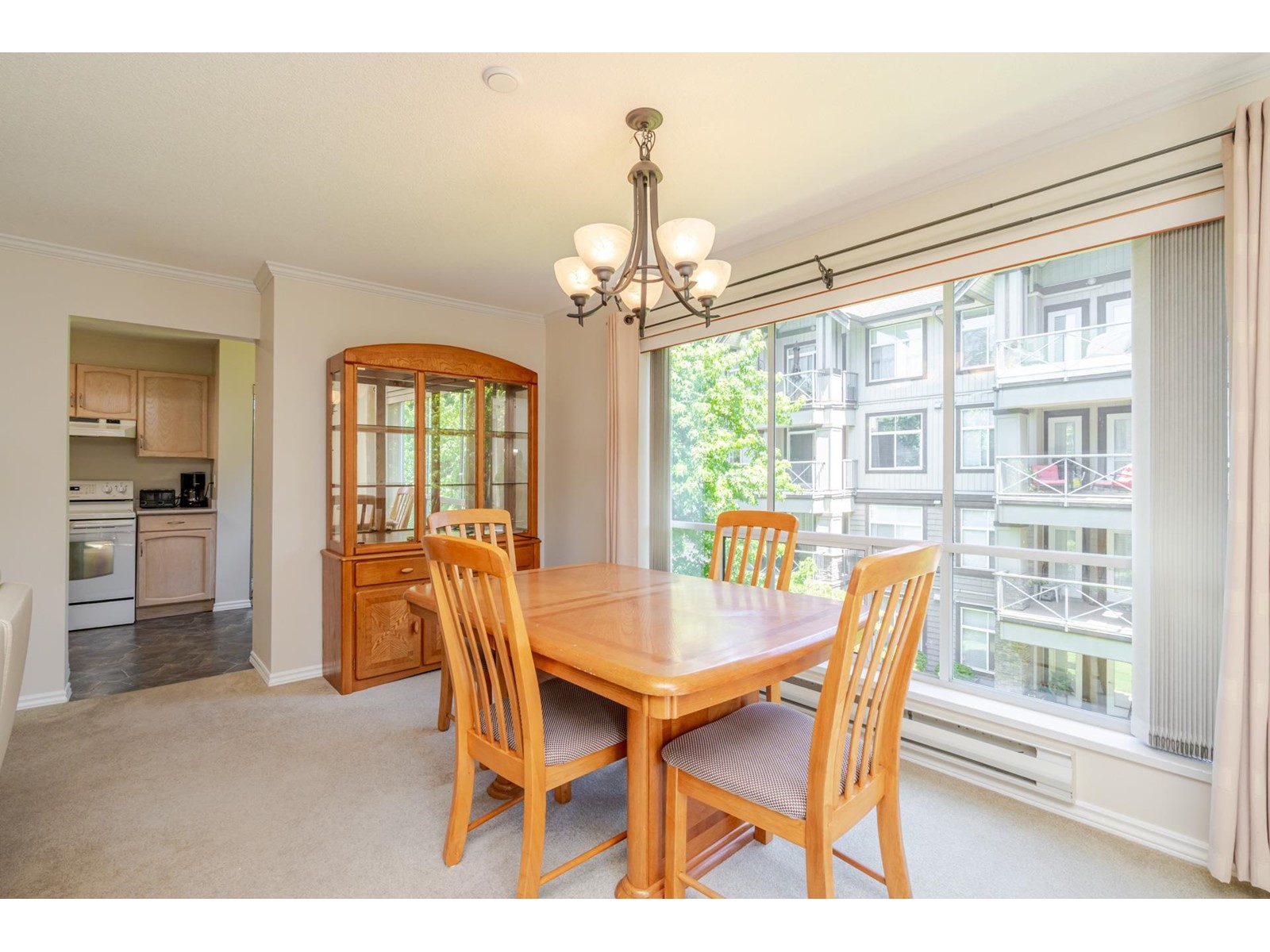 314 33280 E Bourquin Crescent, Abbotsford, British Columbia  V2S 7K2 - Photo 10 - R3010930