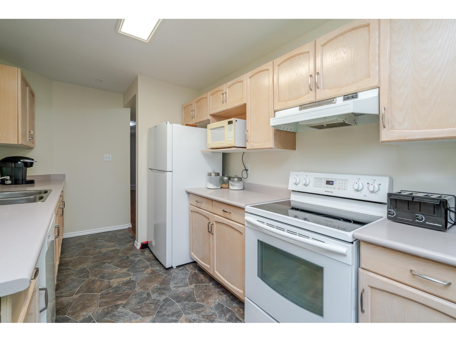 314 33280 E Bourquin Crescent, Abbotsford, British Columbia  V2S 7K2 - Photo 14 - R3010930