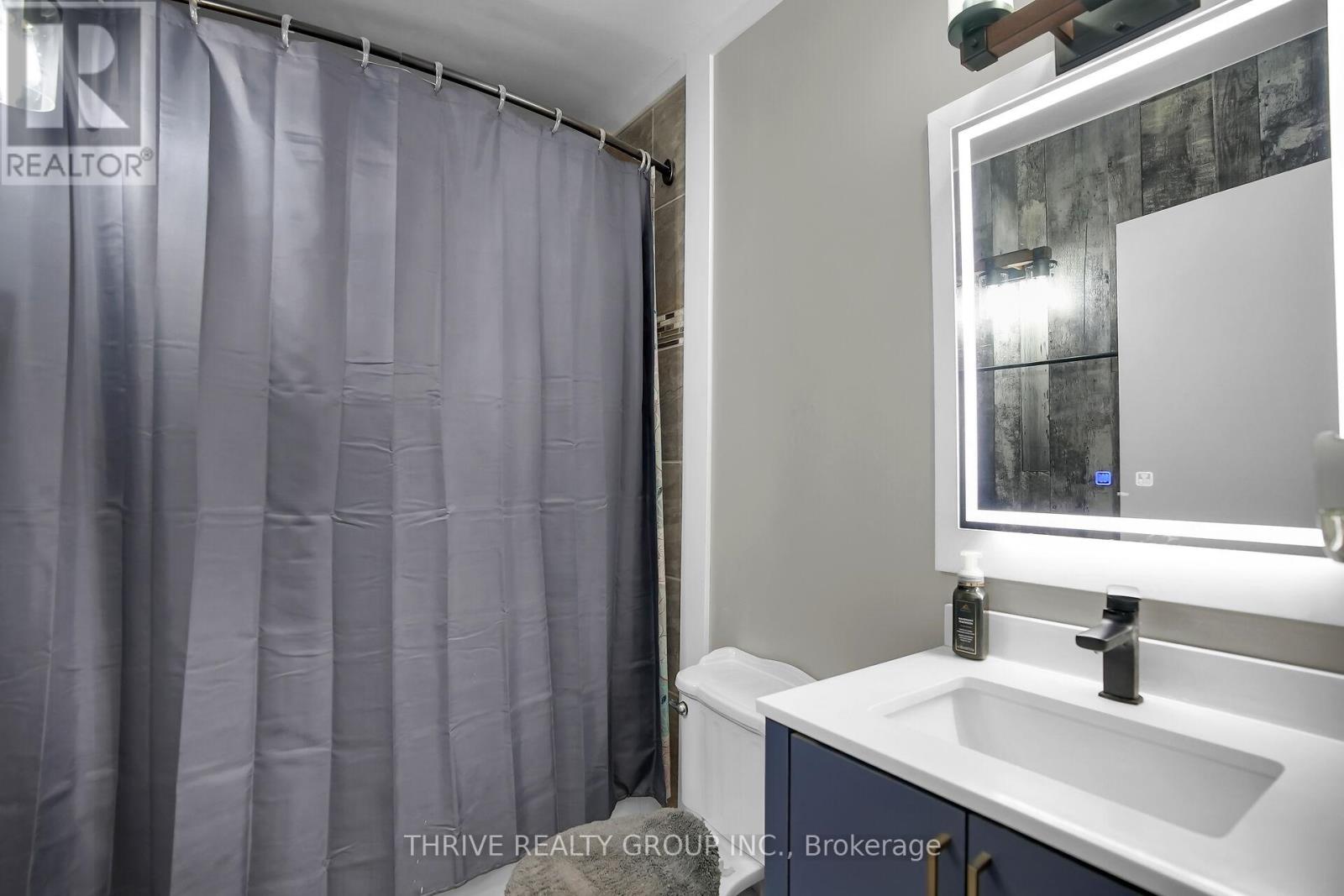 27749 Clyde Street, Adelaide Metcalfe, Ontario  N0M 2B0 - Photo 19 - X12198867