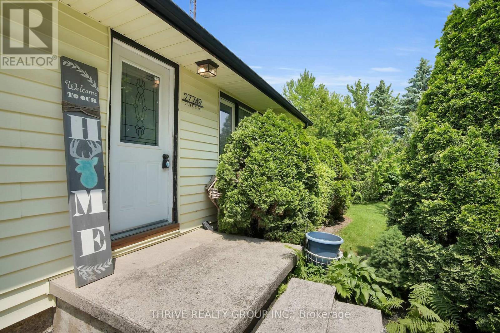 27749 Clyde Street, Adelaide Metcalfe, Ontario  N0M 2B0 - Photo 3 - X12198867