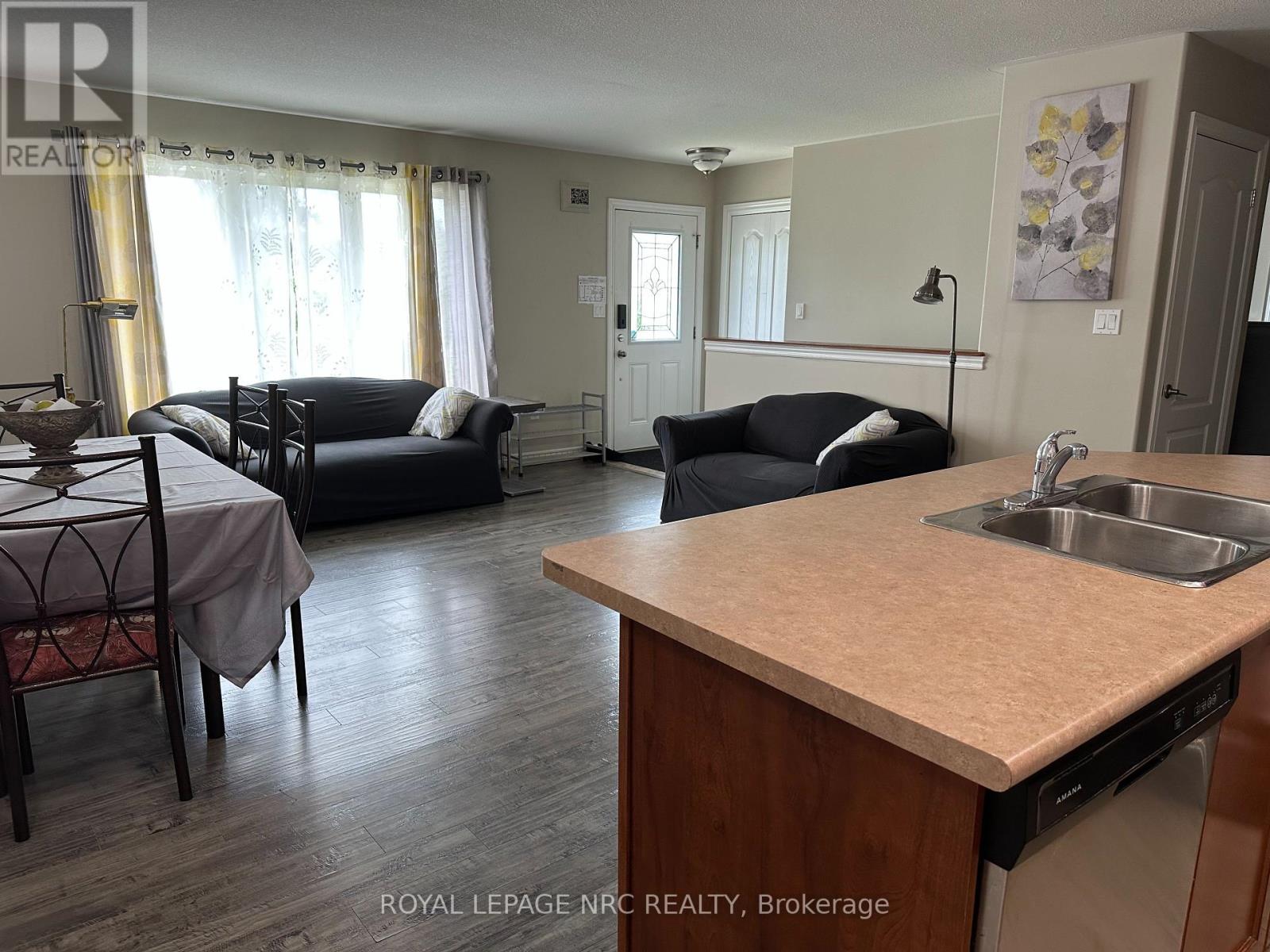 53 Permilla Street, St. Catharines, Ontario  L2S 2G4 - Photo 25 - X12100178