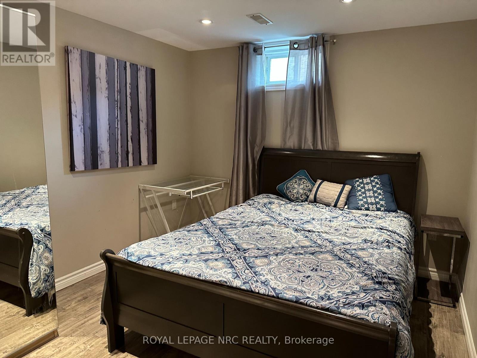 53 Permilla Street, St. Catharines, Ontario  L2S 2G4 - Photo 3 - X12100178