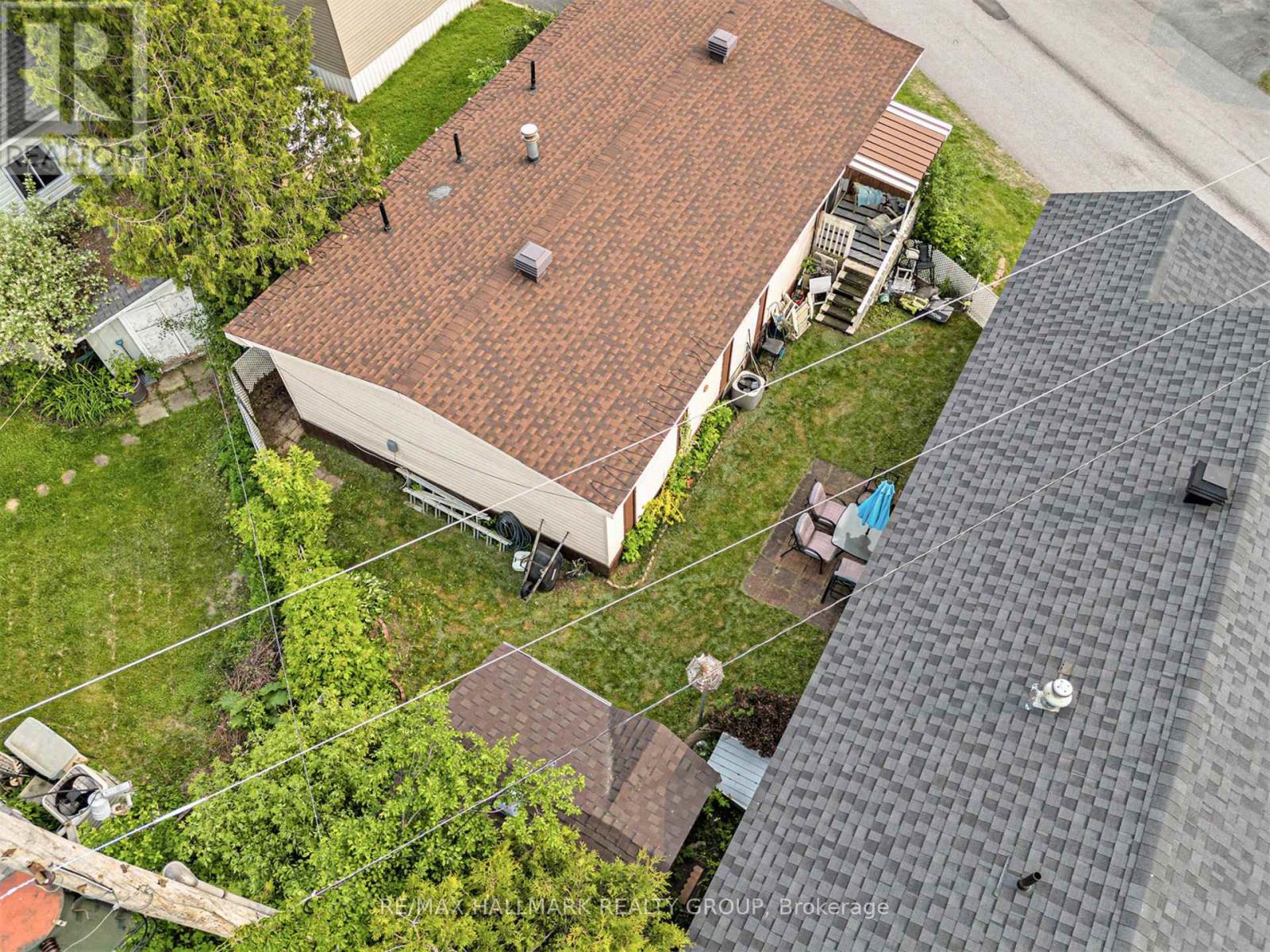 12 Vanier Road, Ottawa, Ontario  K2H 7P3 - Photo 28 - X12198796