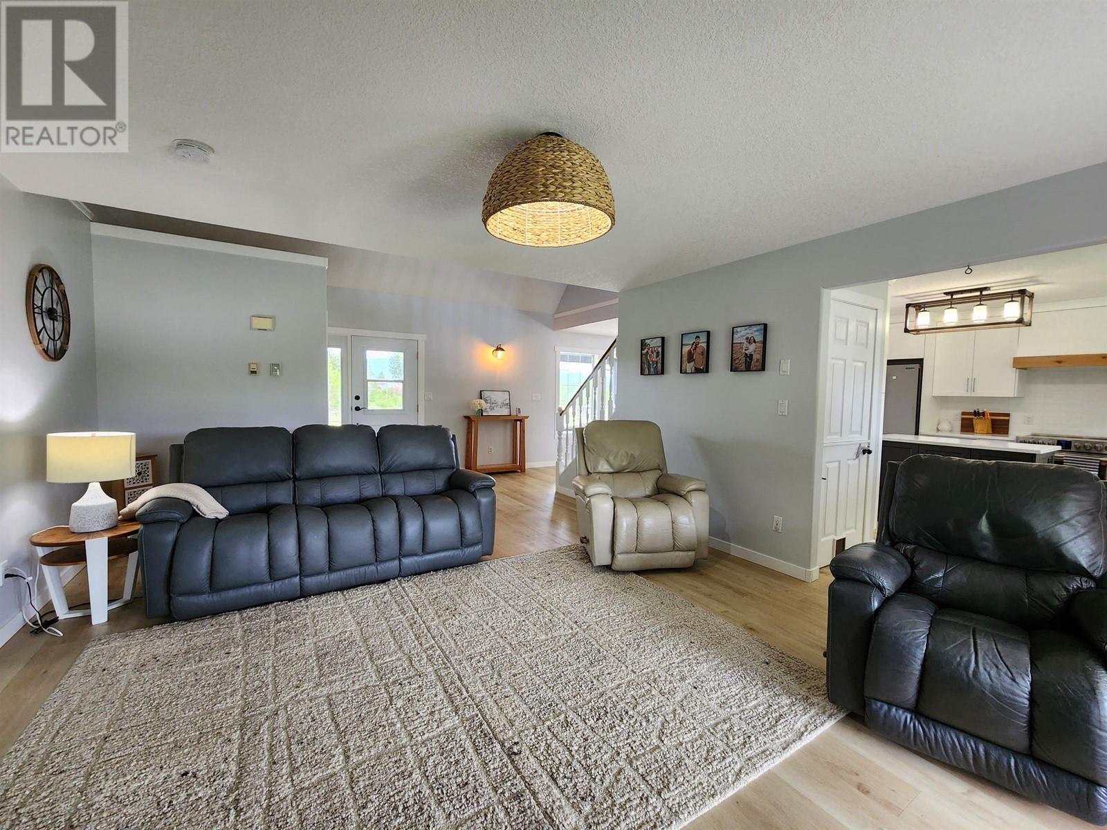 2312 West Fraser Road, Quesnel, British Columbia  V2J 6K1 - Photo 11 - R3009368