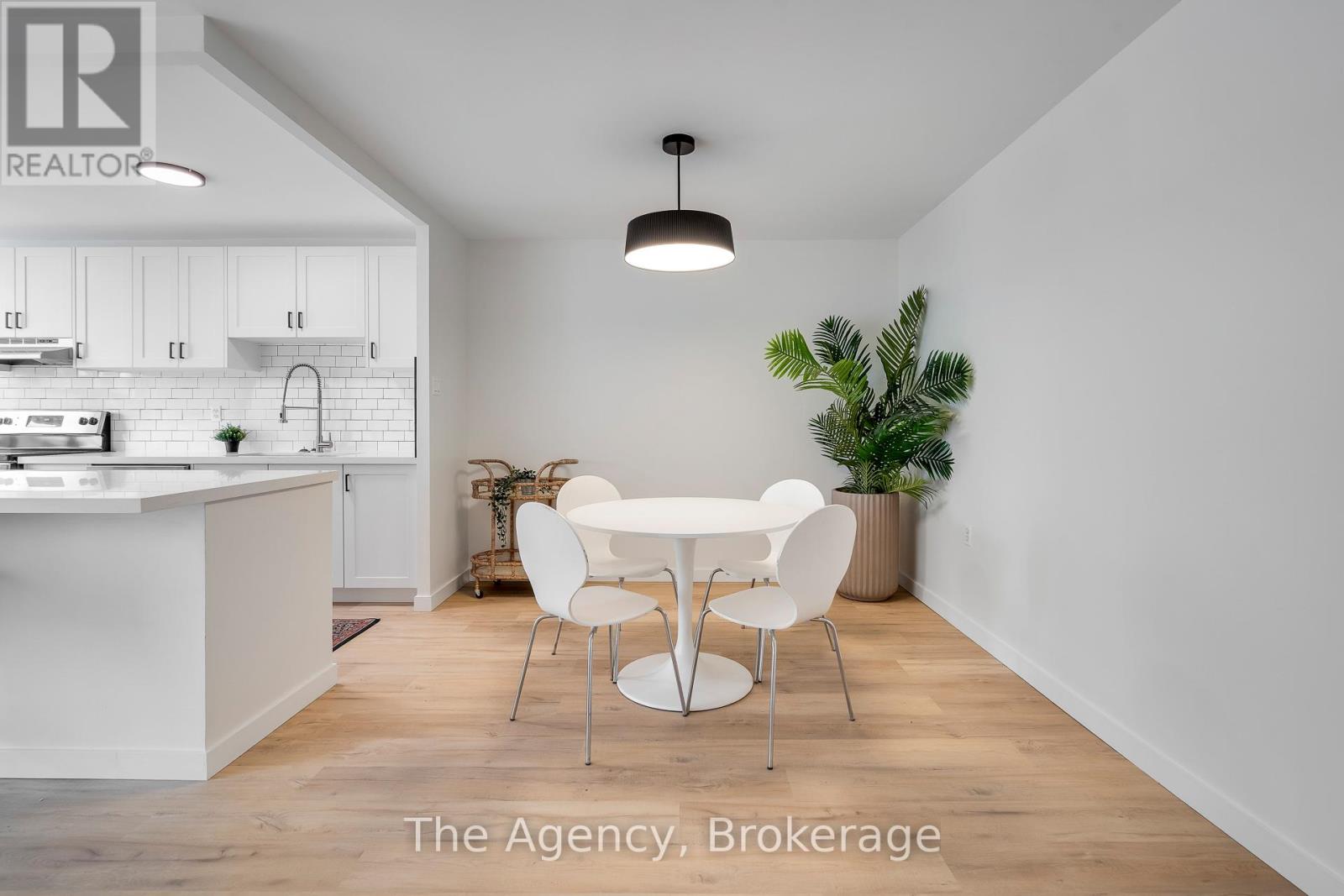 308 - 4 Kings Cross Road, Brampton (Queen Street Corridor), Ontario  L6T 3X8 - Photo 8 - W12198906