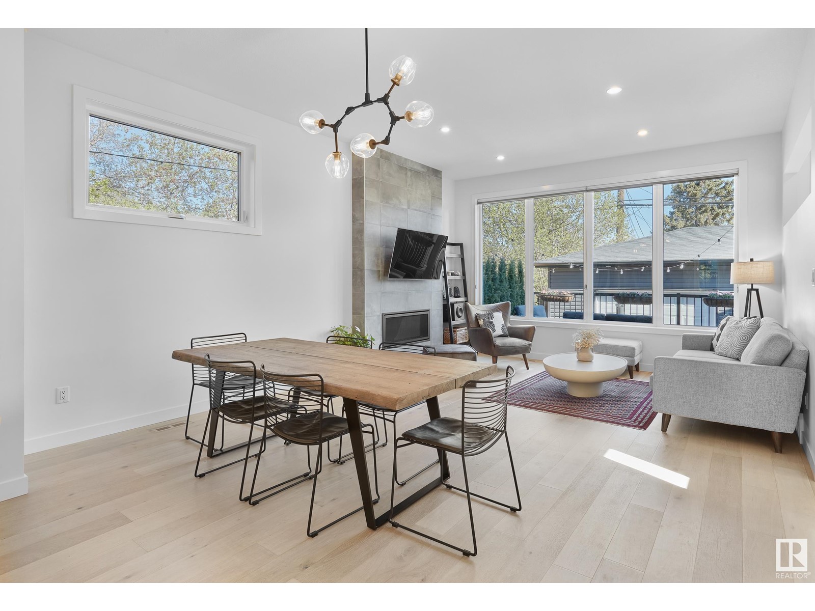 Property at 9754 75 AV NW image 2