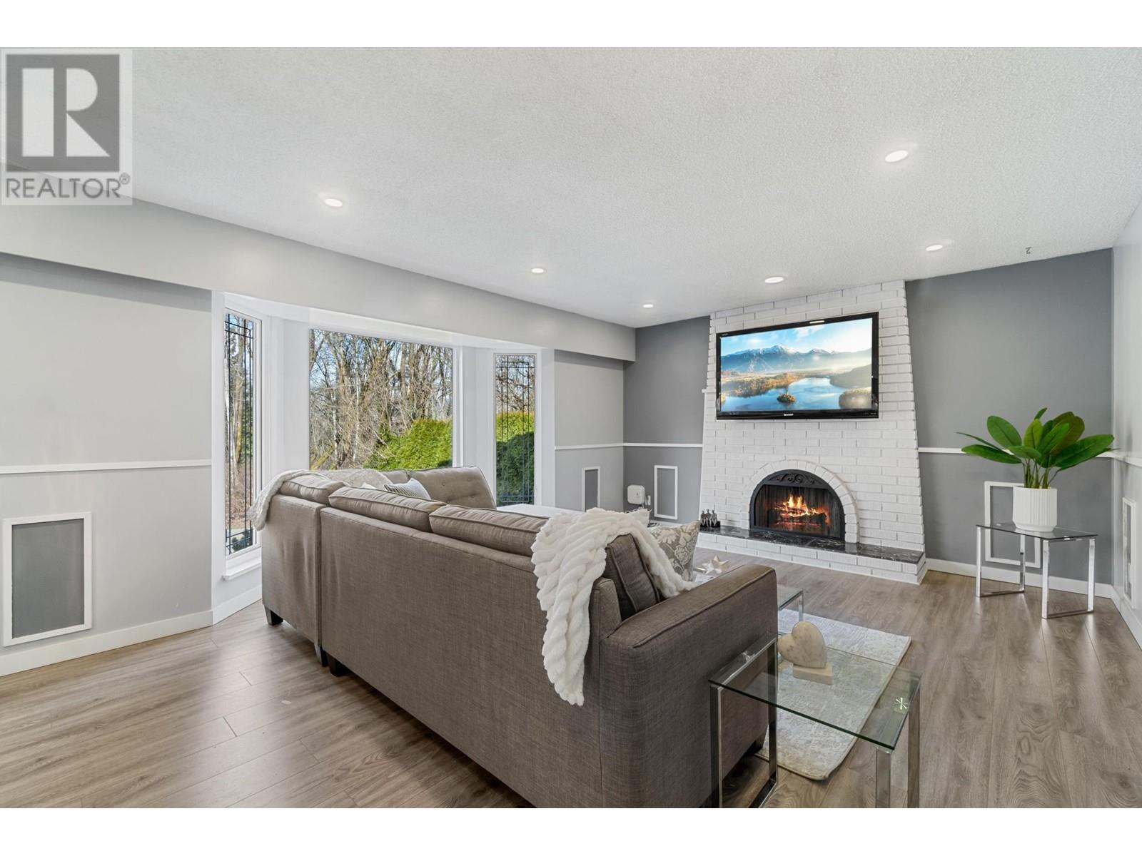 9152 KLENNER DRIVE, burnaby, British Columbia