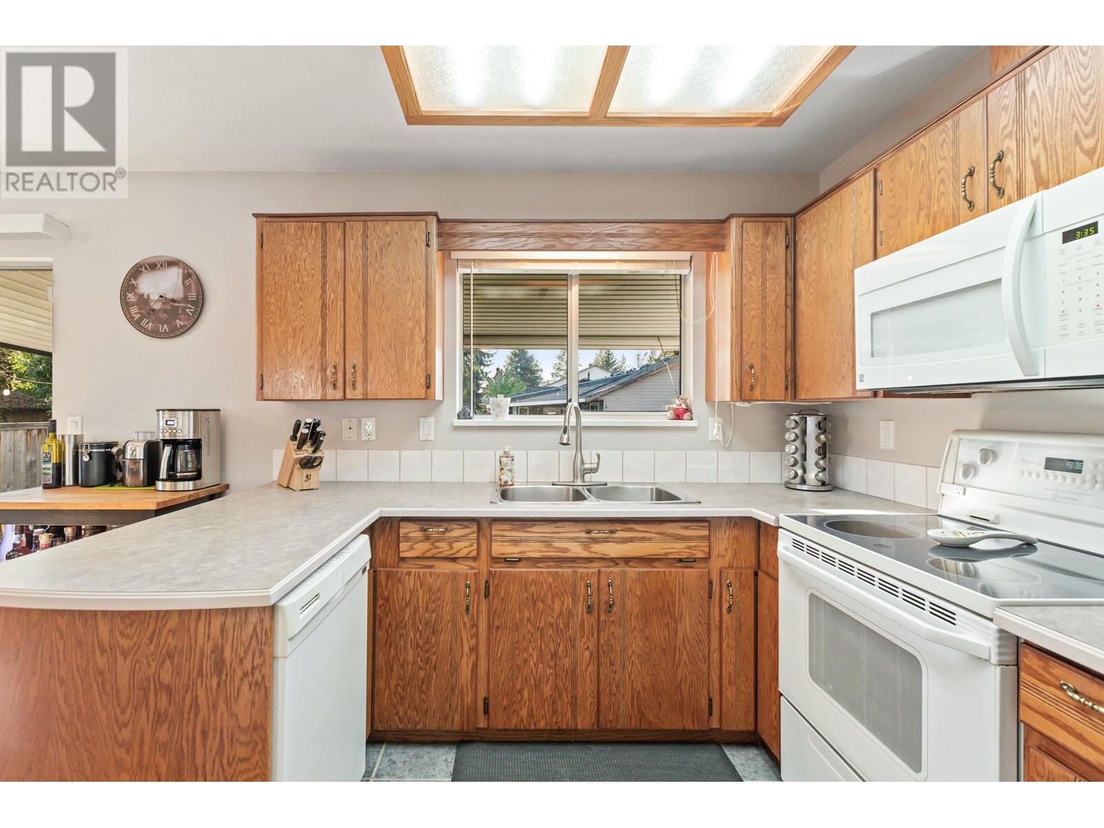 22750 Balabanian Circle, Maple Ridge, British Columbia  V2X 9C3 - Photo 18 - R3001857
