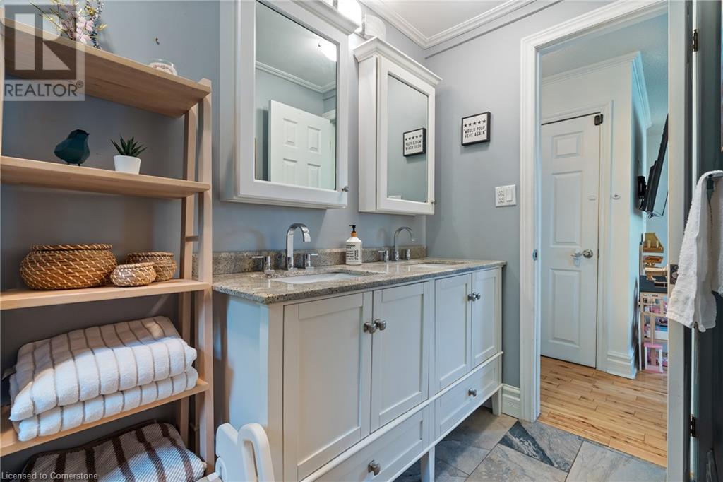 376 Old Guelph Road, Dundas, Ontario  L9H 5V4 - Photo 21 - 40736533