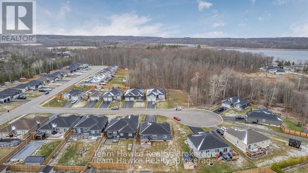 9 Cardinal Court, Tay, Ontario  L0K 2A0 - Photo 41 - S12198800