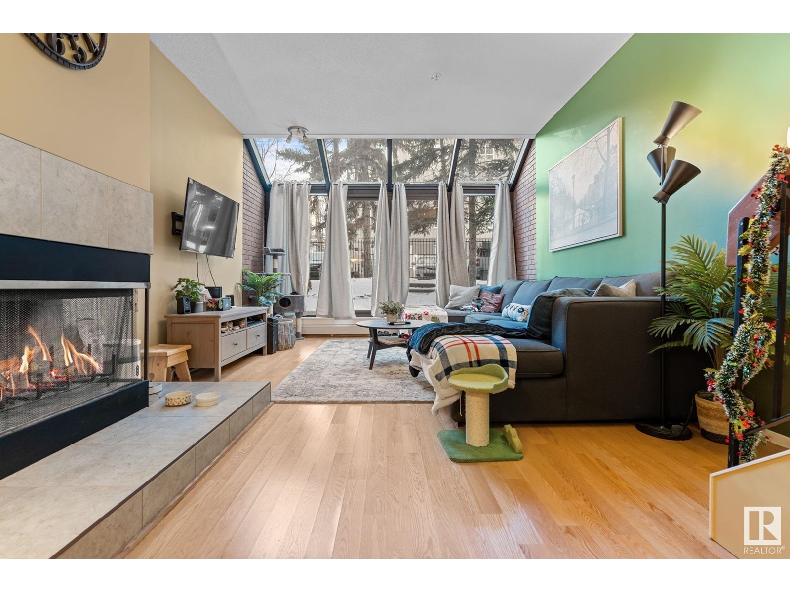 Property at 11166 83 AV NW NW image 5
