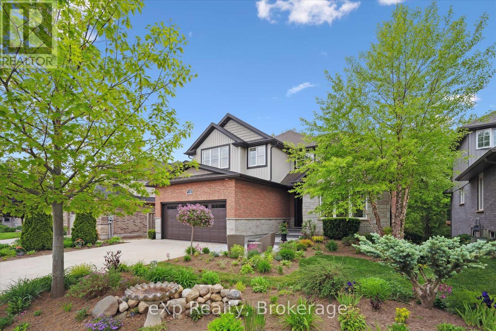 106 Bricker Avenue, Centre Wellington, Ontario N0B 1S0 - Photo 5 - X12198910