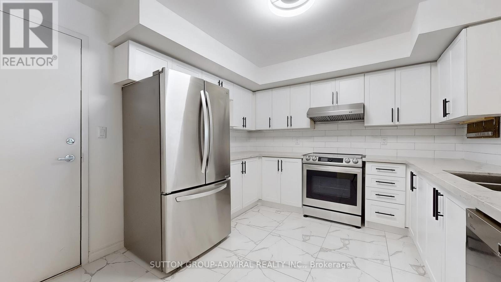 103 Grandview Way, Toronto (Willowdale East), Ontario  M2N 6V2 - Photo 21 - C12198590