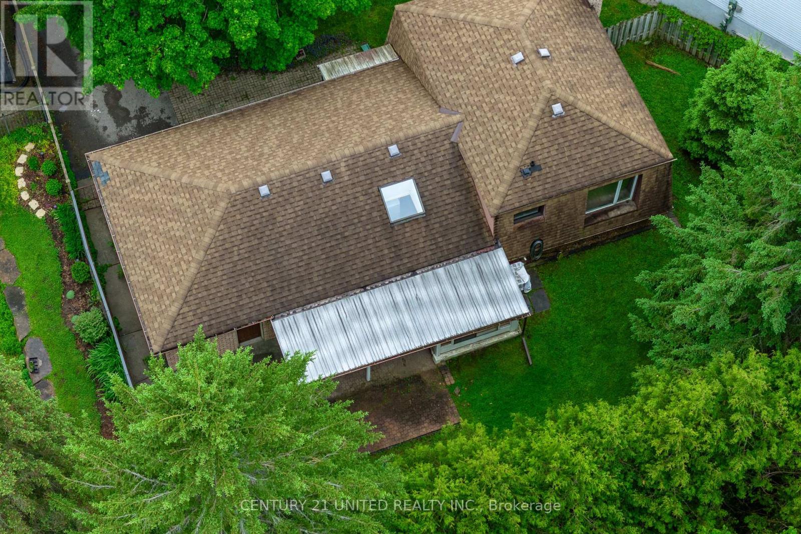 38 Parkview Drive, Peterborough North, Ontario  K9H 5M6 - Photo 37 - X12198850