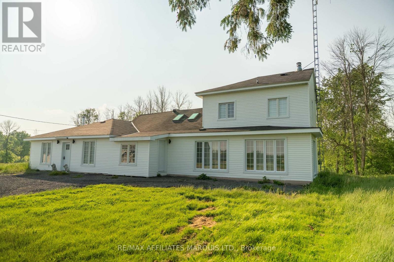 4640 Willy Bill Road, South Stormont, Ontario  K0C 1S0 - Photo 2 - X12198808