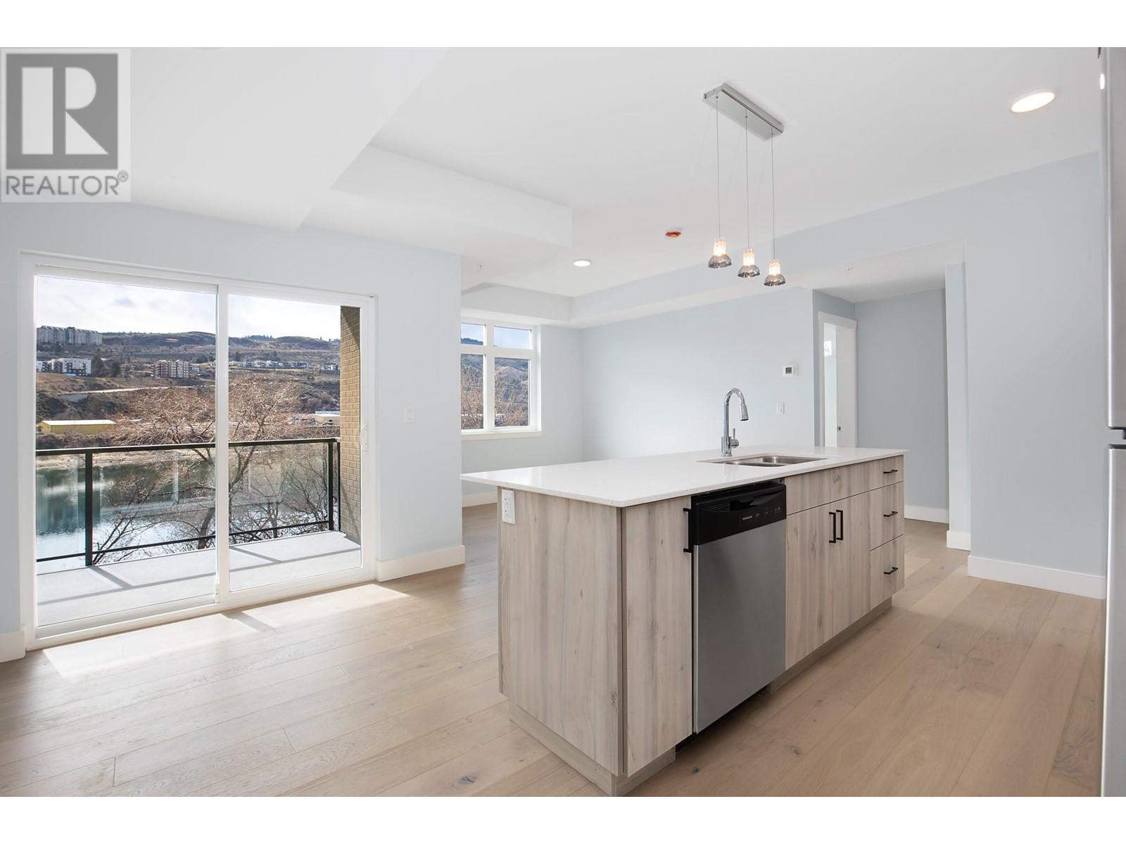 207 Royal Avenue Unit# 405, Kamloops, British Columbia  V2H 1T7 - Photo 4 - 10350667