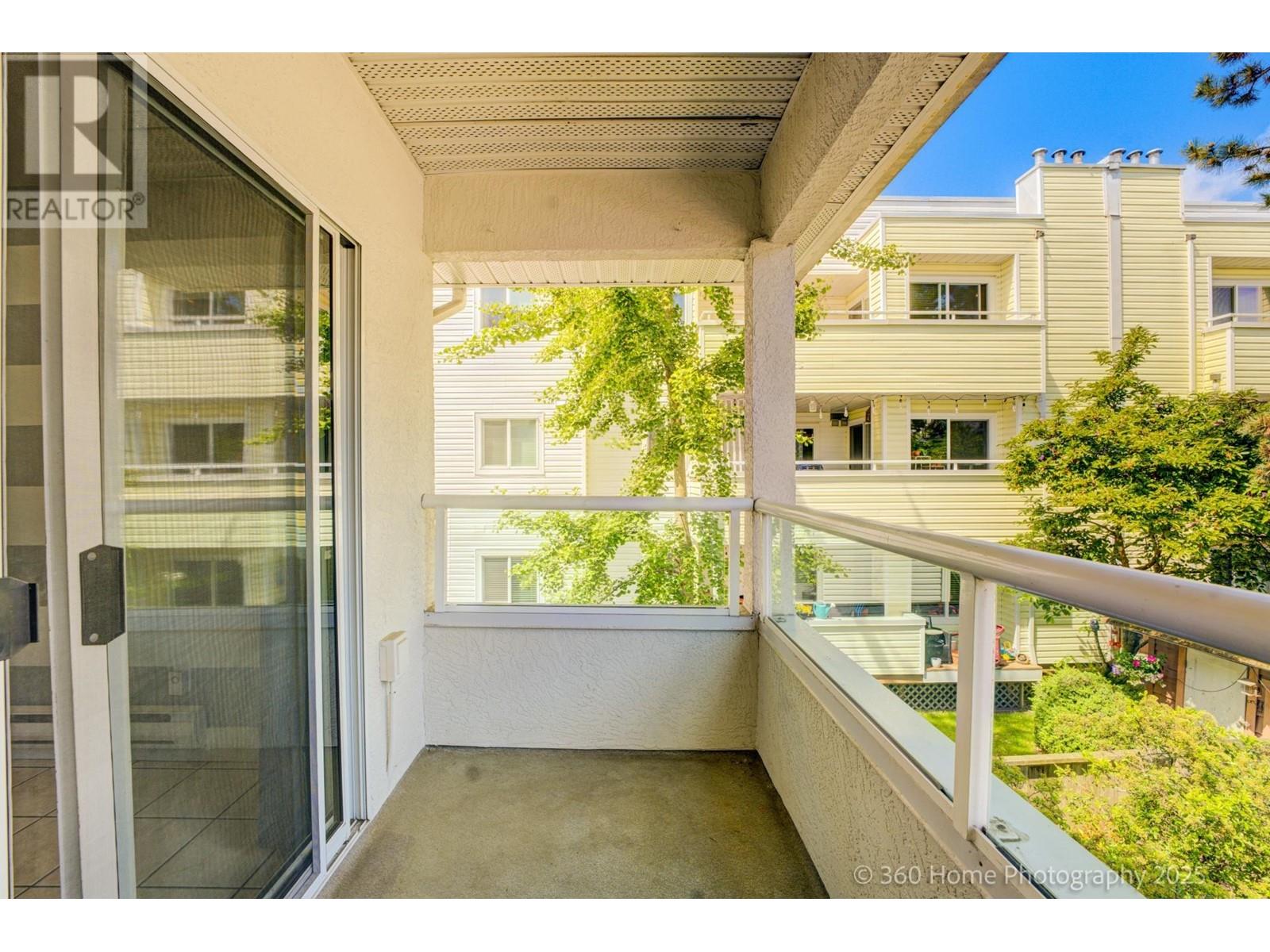 6 5671 LADNER TRUNK ROAD, Delta real estate listing R3004761 for sale