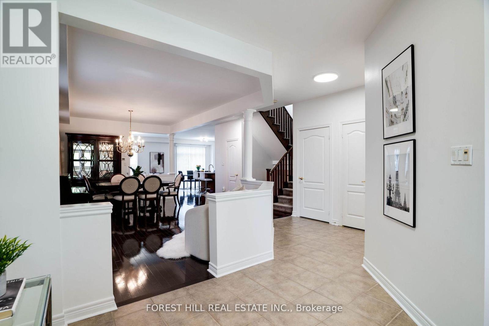 73 Balsamwood Road, Vaughan (Patterson), Ontario  L4J 9E3 - Photo 3 - N12198604