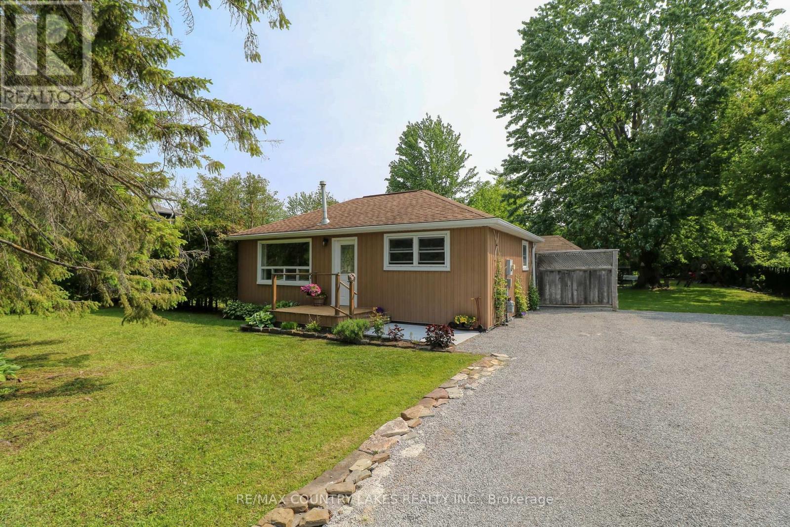 Property at 15 NANCY AVENUE image 1