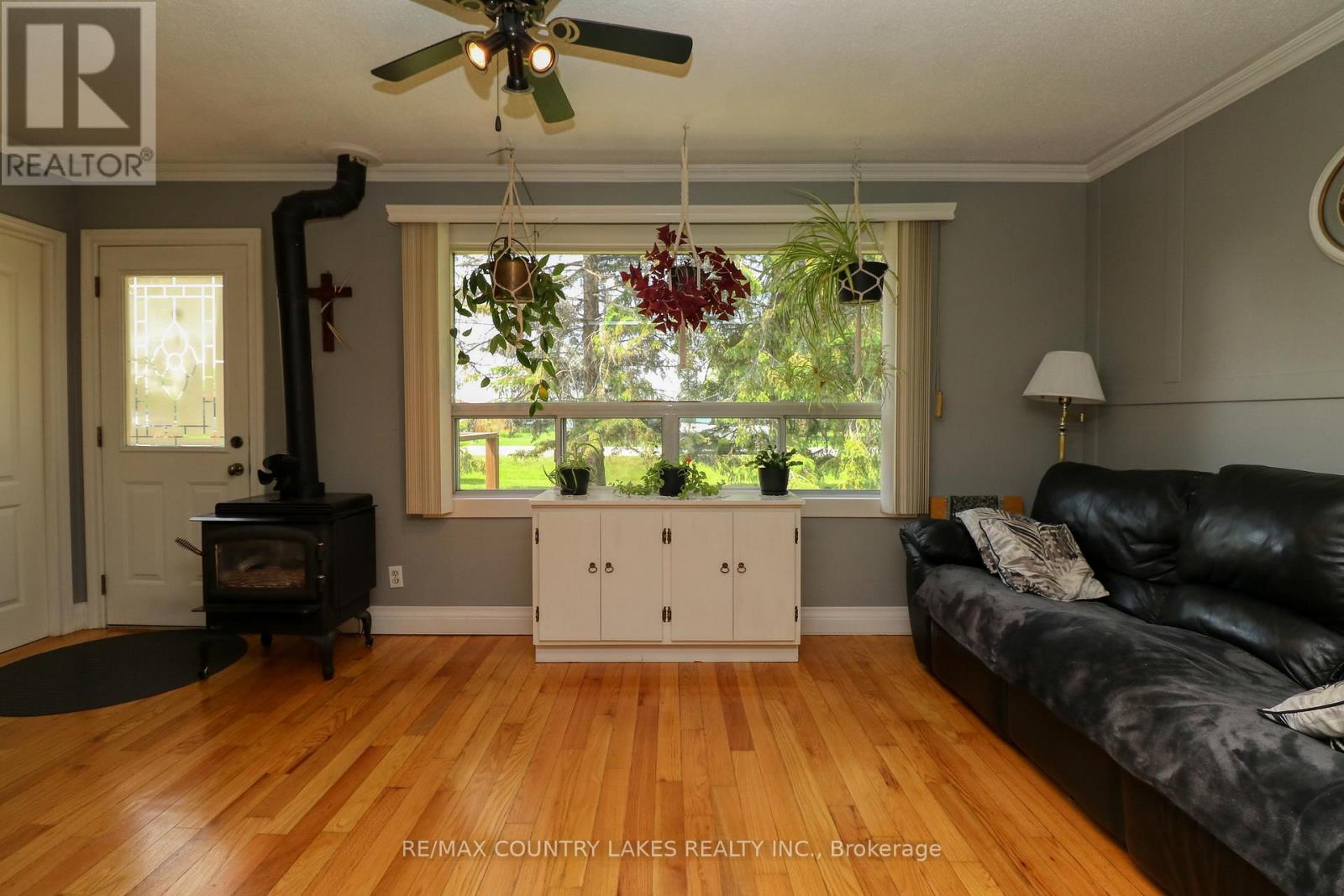 Property at 15 NANCY AVENUE image 4