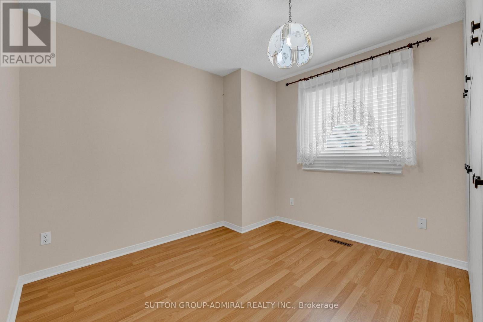 44 Brownridge Drive, Vaughan (Brownridge), Ontario  L4J 7R7 - Photo 34 - N12198724