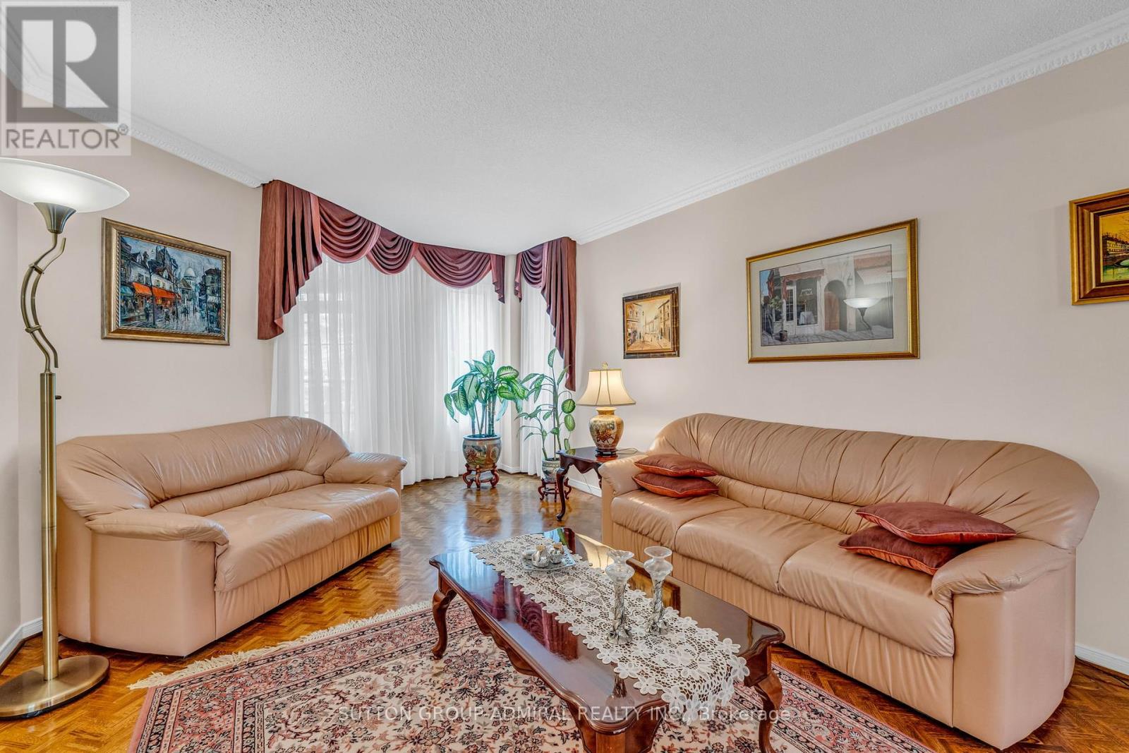 44 Brownridge Drive, Vaughan (Brownridge), Ontario  L4J 7R7 - Photo 4 - N12198724