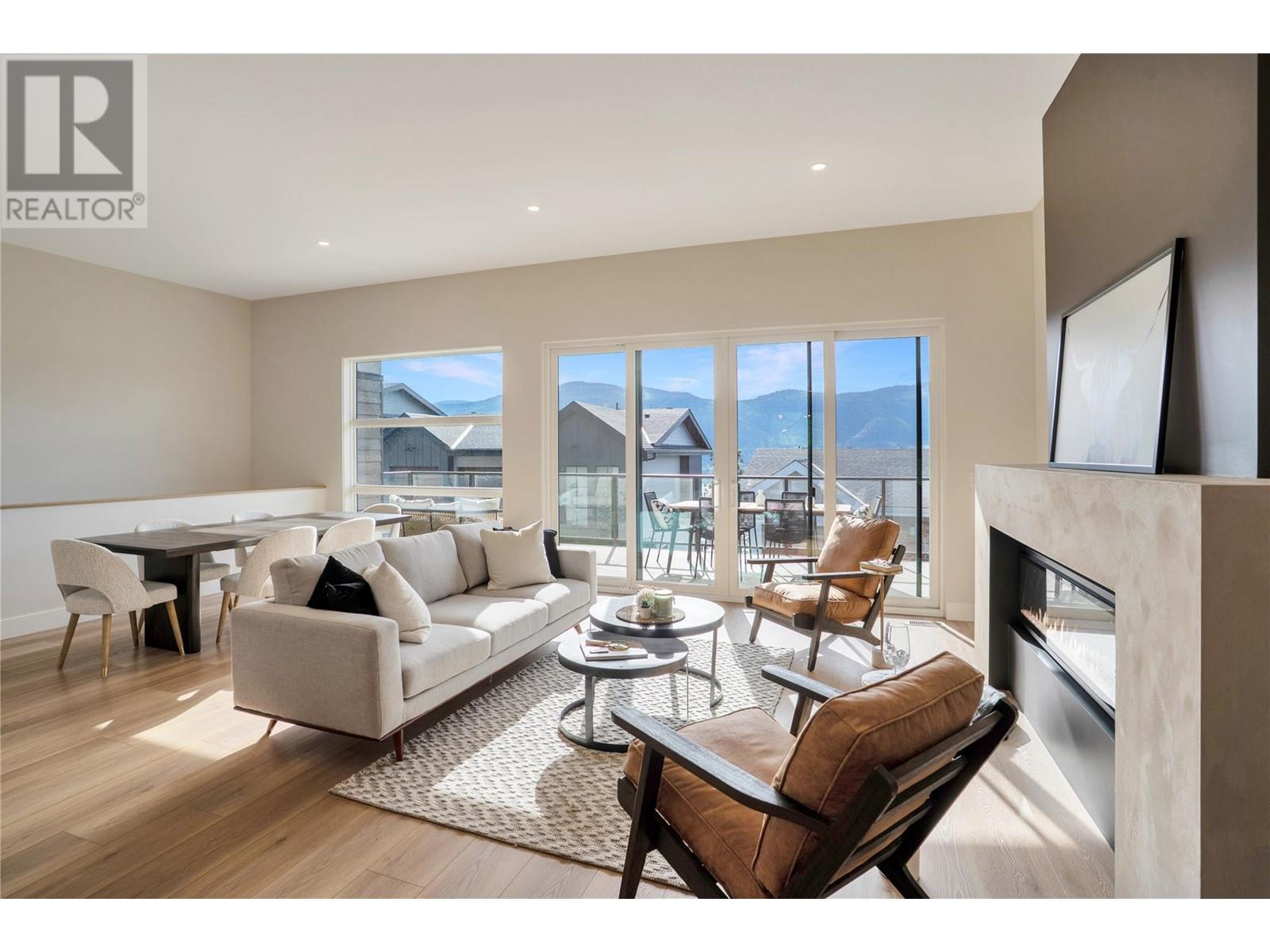 Property at 3309 Aspen Lane image 4