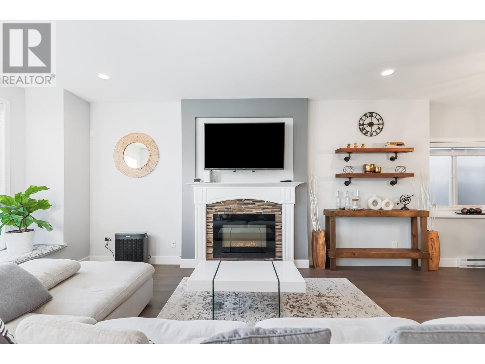 23942 Kanaka Way, Maple Ridge, British Columbia  V2W 0H7 - Photo 16 - R3000500