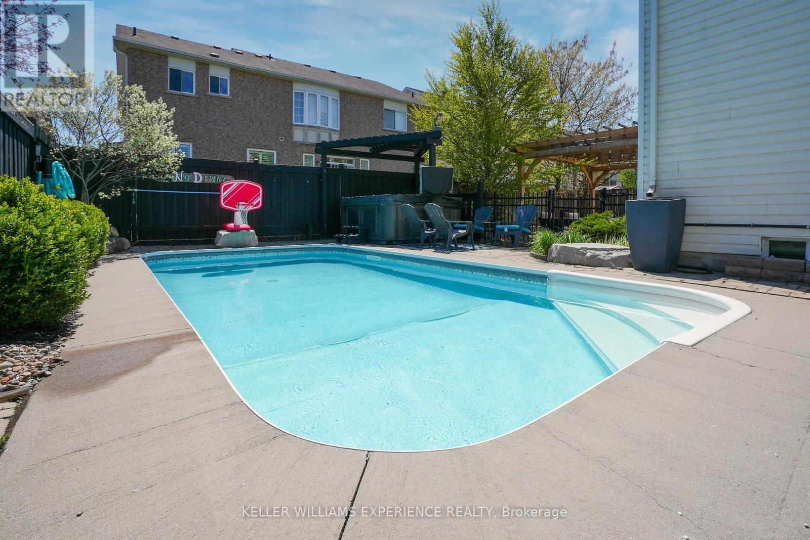 25 Regalia Way, Barrie (Innis-Shore), Ontario  L4M 7H7 - Photo 22 - S12198649