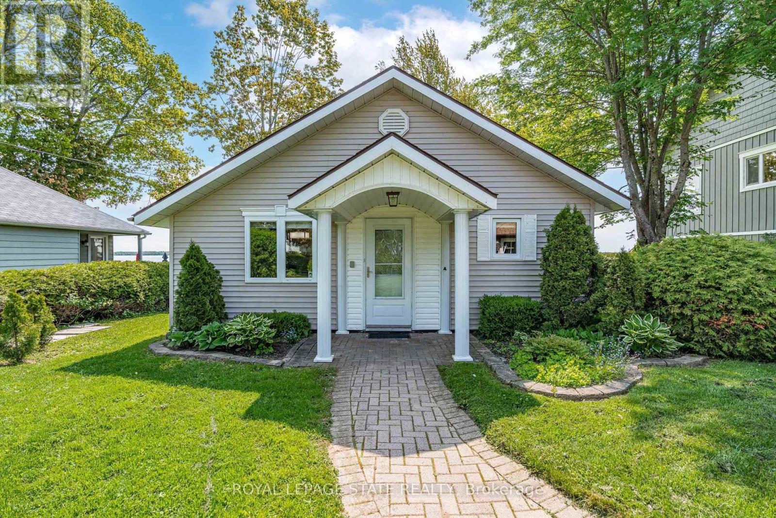 2703 Lakeside Drive, Severn, Ontario  L0K 1G0 - Photo 2 - S12198666